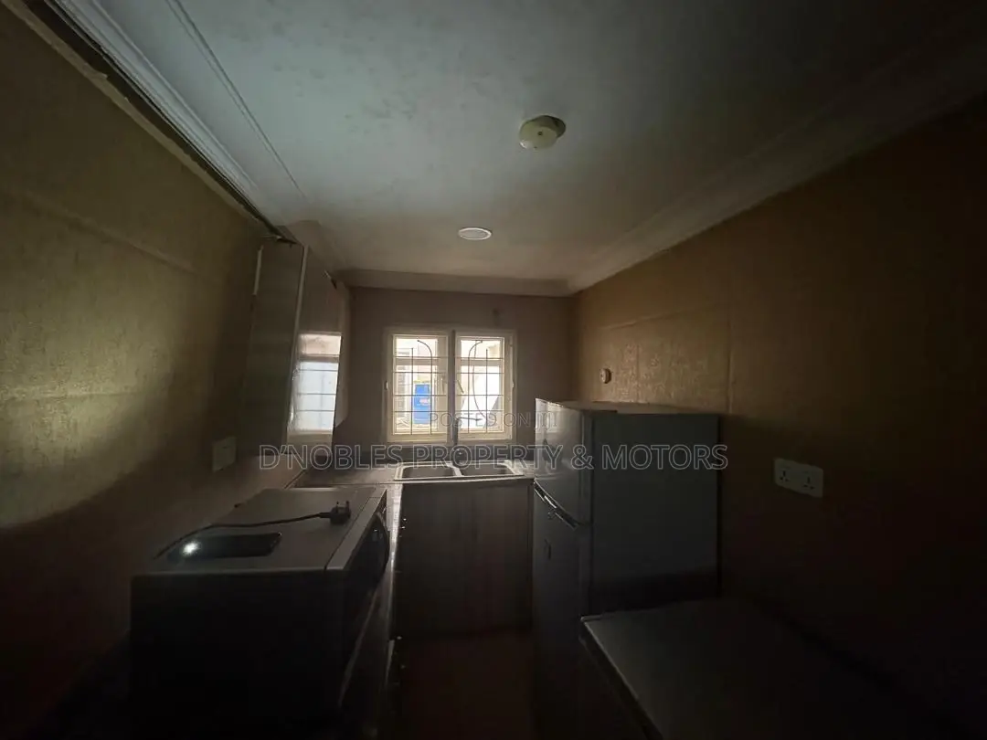 2bdrm Block of Flats in Wuse 2 for rent