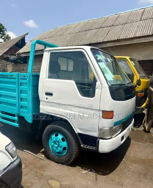 Toyota Dyna 200 New Model 2RZ Engine Drop Sided Body