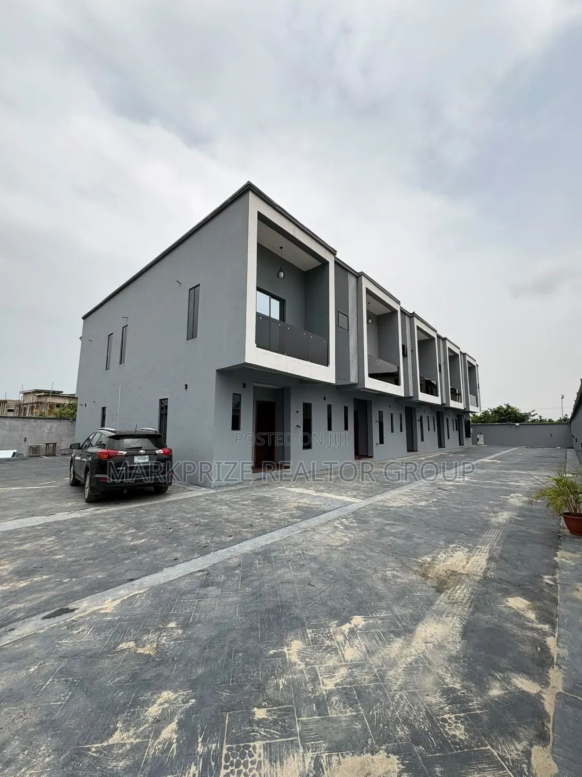 4bdrm Duplex in Ajah Lekki Lagos for sale