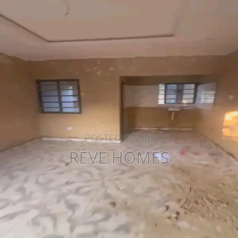 Mini Flat in Soluyi for rent