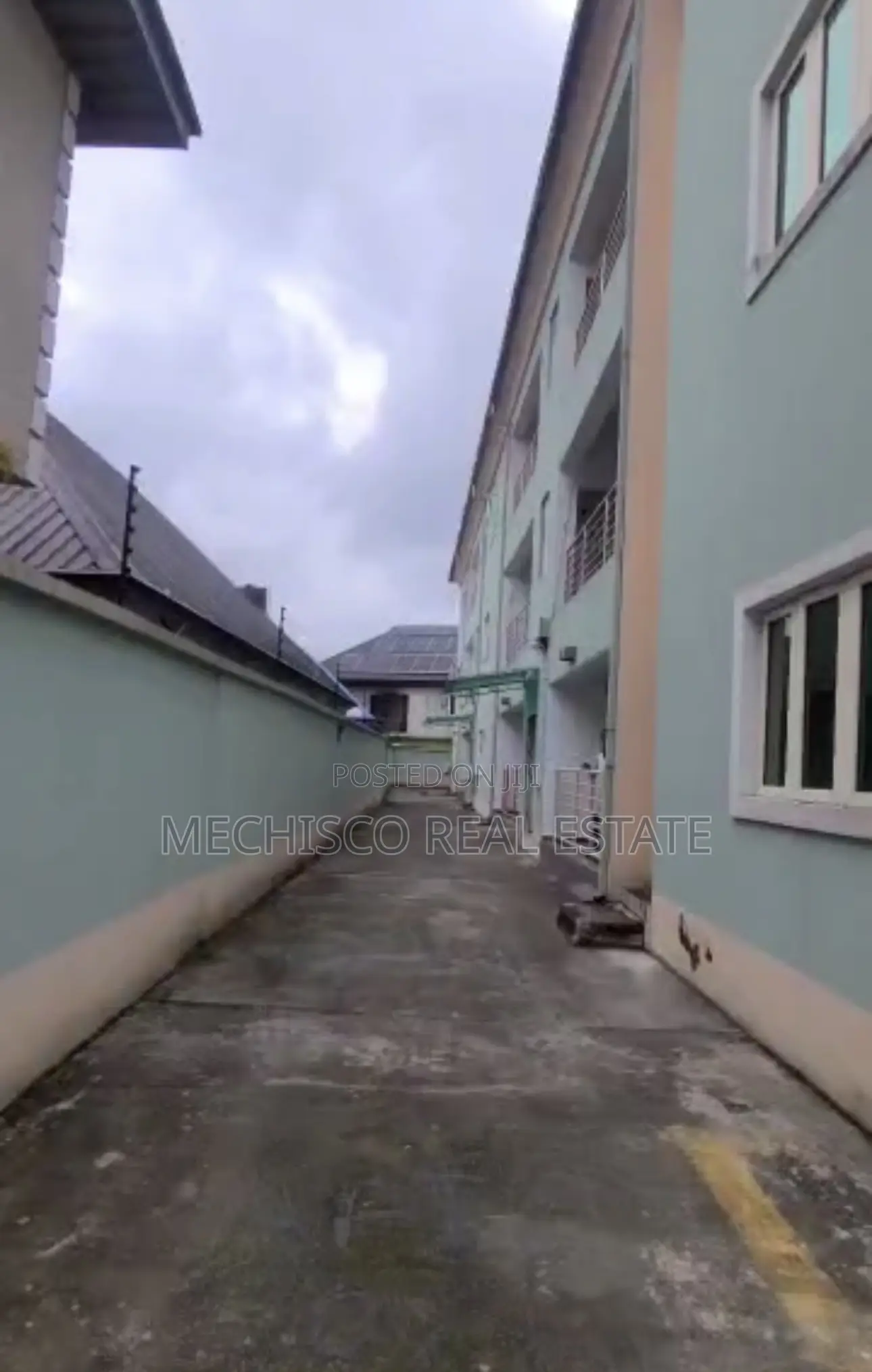 2bdrm Block of Flats in Obio-Akpor for sale
