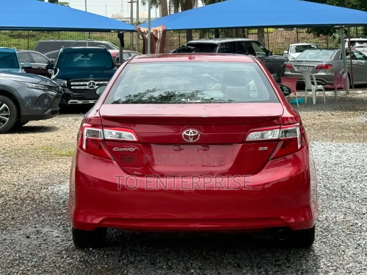 Toyota Camry 2014 Red