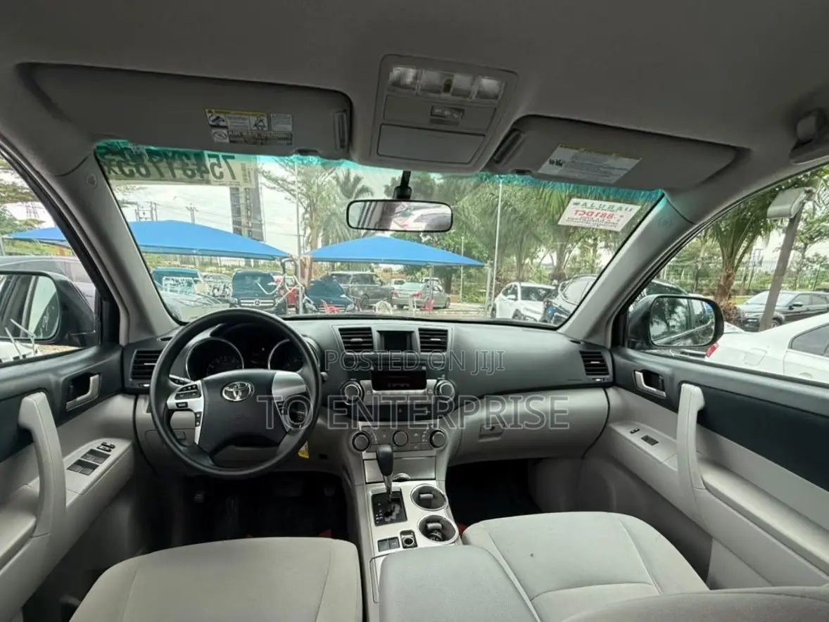 Toyota Highlander 2012 Gray
