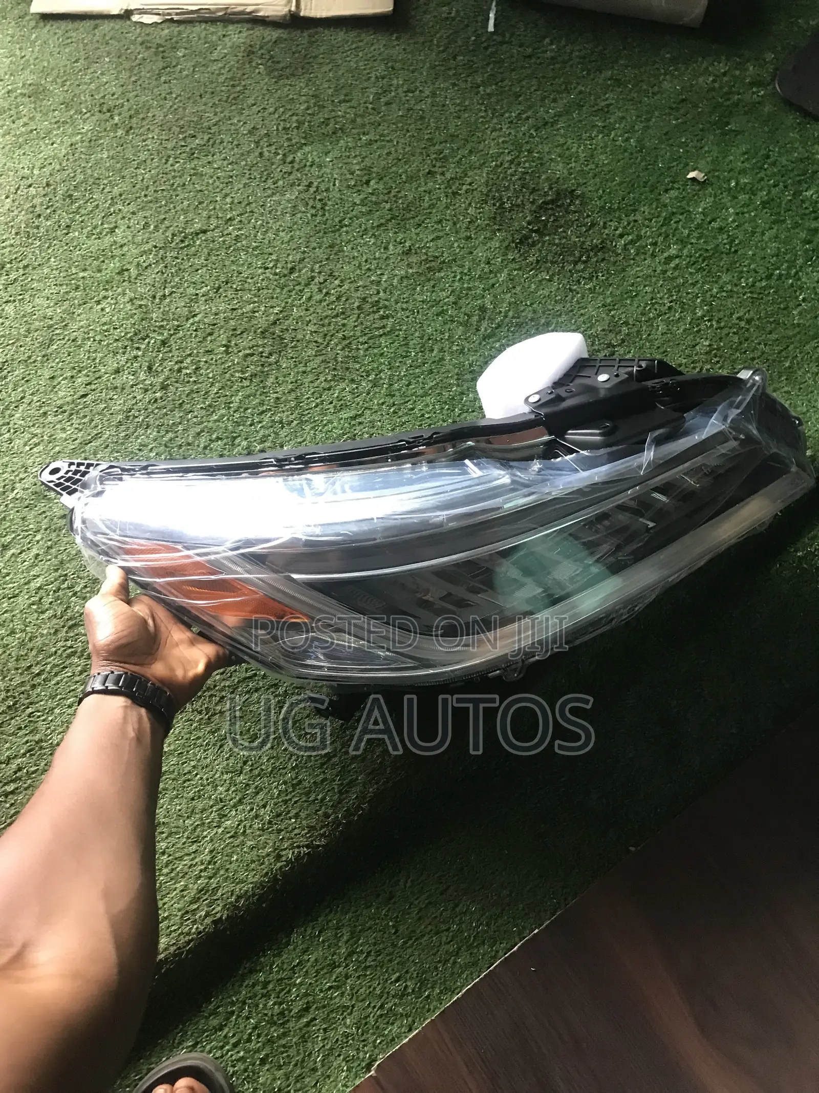 Brand New Right Headlight Honda Accord 2017