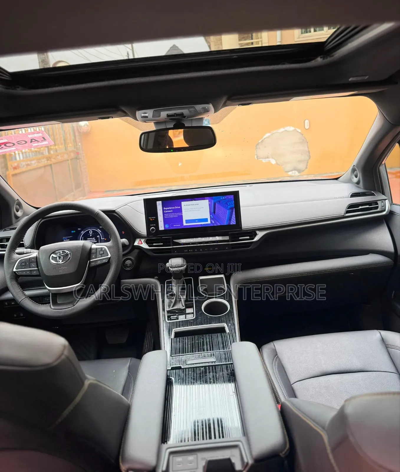 Toyota Sienna XLE Woodland Edition AWD 2025 Gray