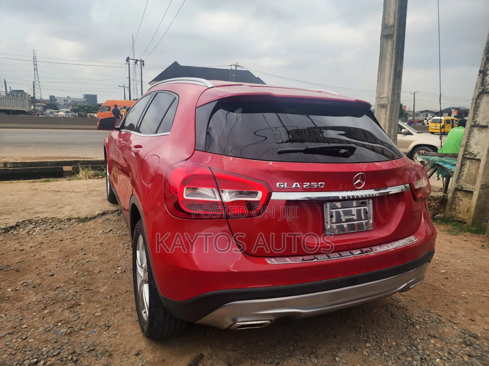 Mercedes-Benz GLA 250 2015 Red