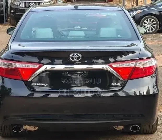 Toyota Camry XLE 4dr Sedan (3.5L 6cyl 6A) 2015 Black