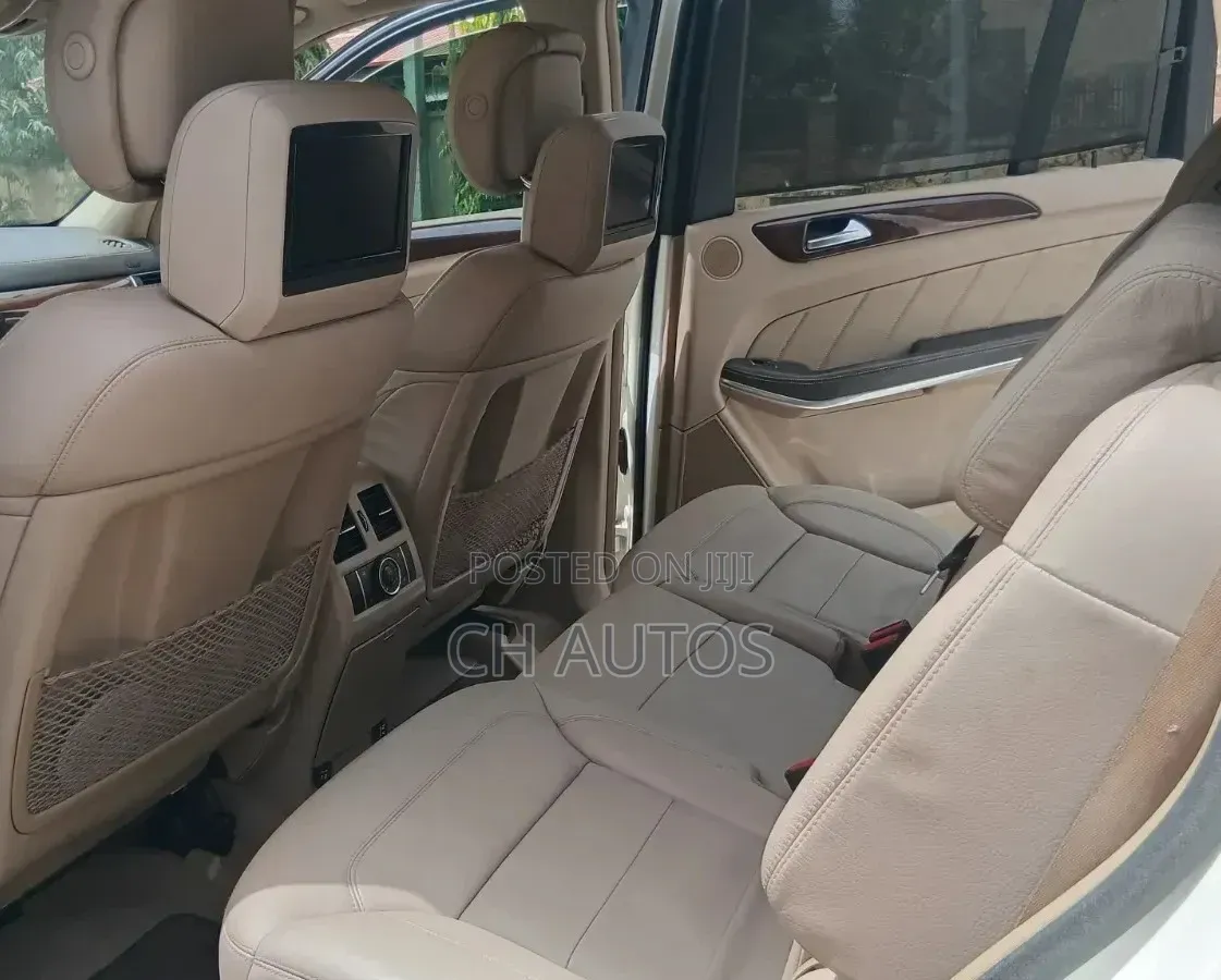 Mercedes-Benz GL-Class GL450 4MATIC 4dr SUV AWD (4.7L 8cyl Turbo 7A)