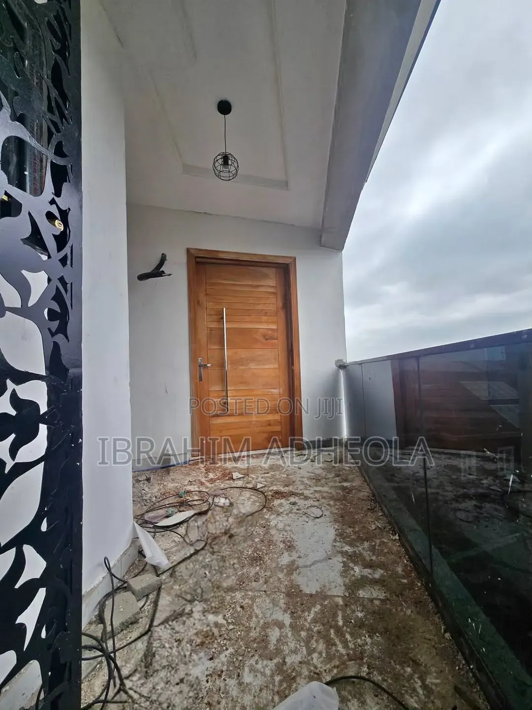 3bdrm Apartment in Gbagada, Millenuim/UPS for sale
