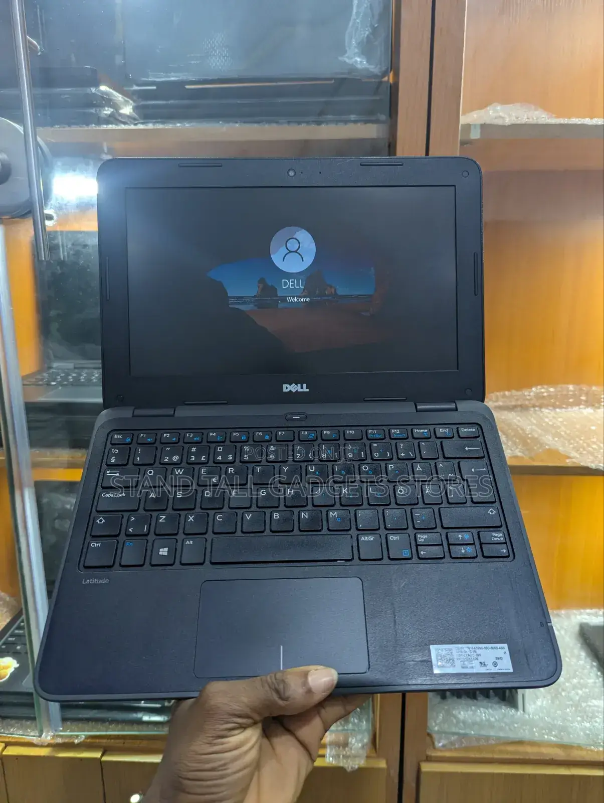 Laptop Dell Latitude 3190 8GB Intel Pentium SSD 128GB