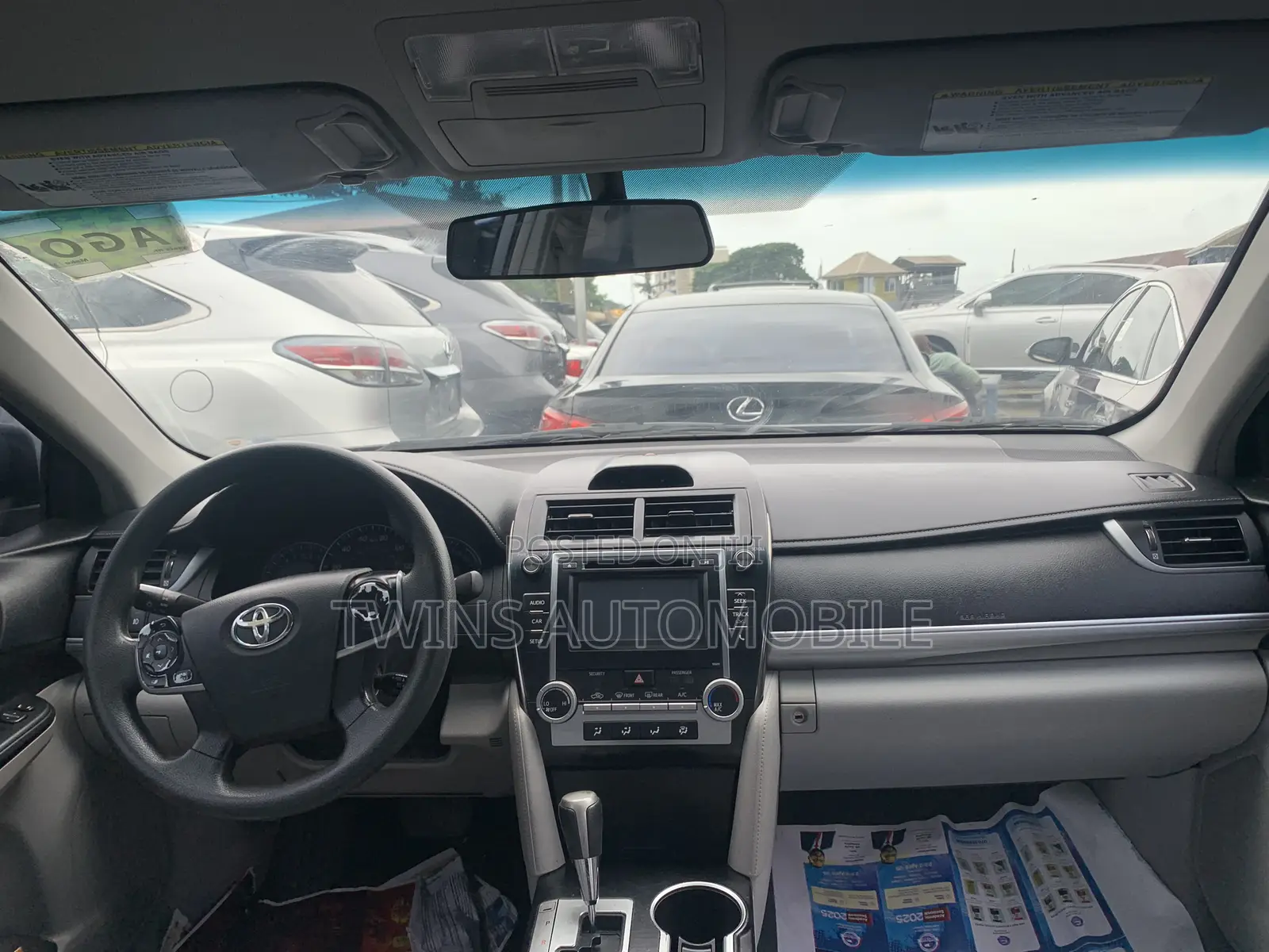 Toyota Camry LE 4dr Sedan (2.5L 4cyl 6A) 2014 Gray
