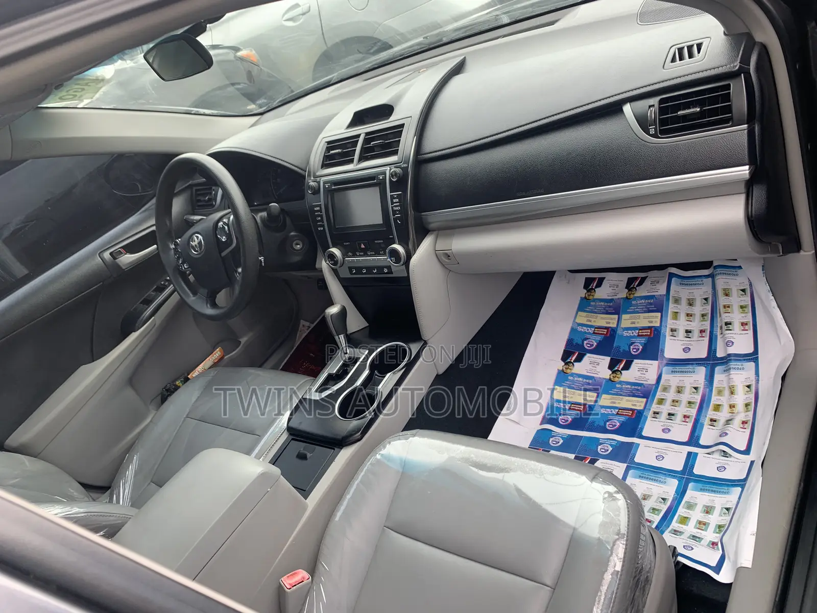 Toyota Camry LE 4dr Sedan (2.5L 4cyl 6A) 2014 Gray