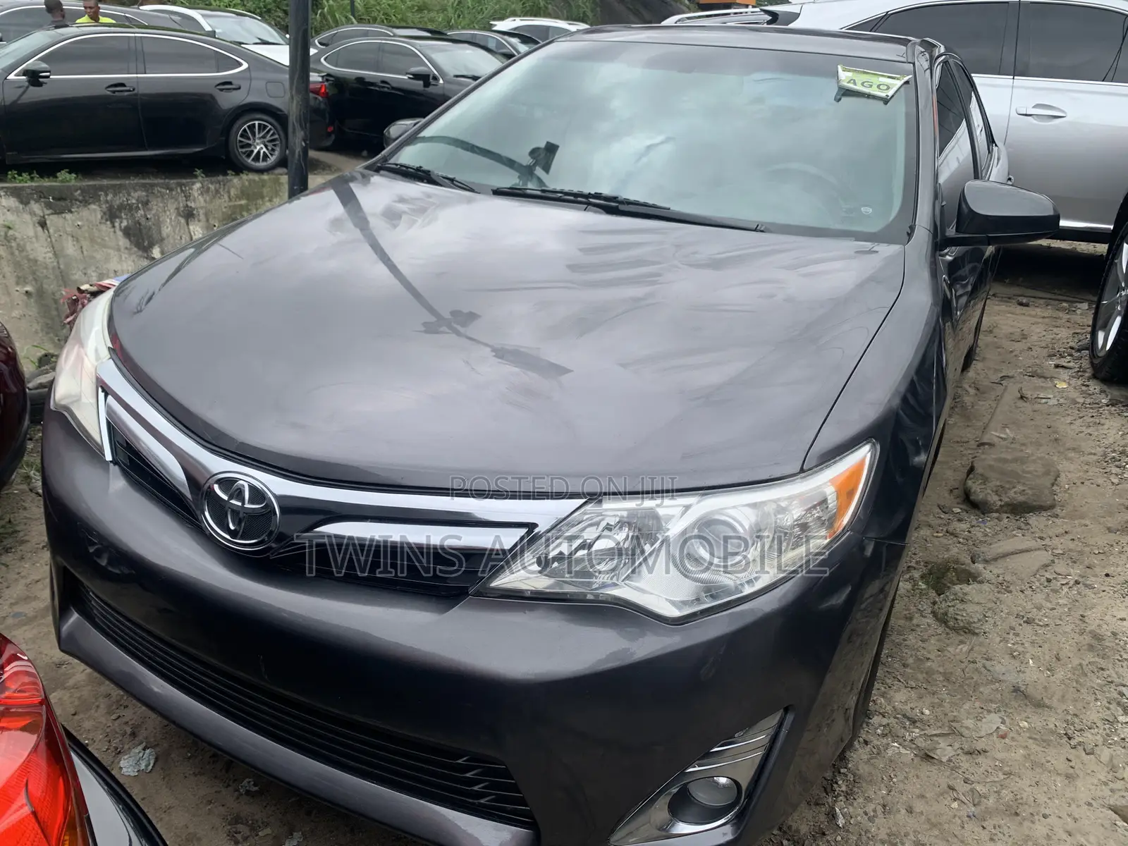 Toyota Camry LE 4dr Sedan (2.5L 4cyl 6A) 2014 Gray