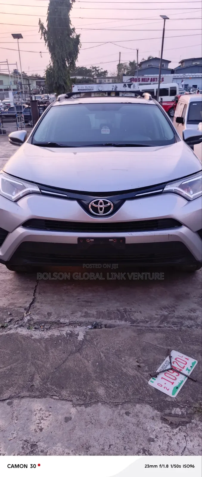 Toyota RAV4 2016 Silver