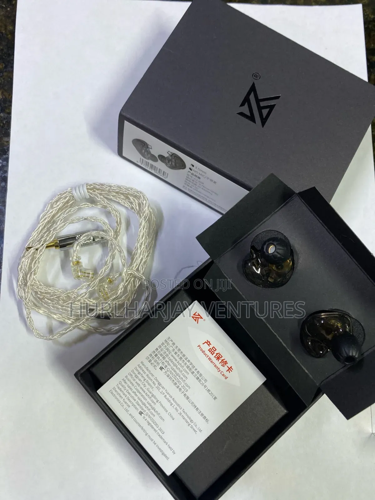 KZ ZAR (16 Drivers; No Mic) in-Ear