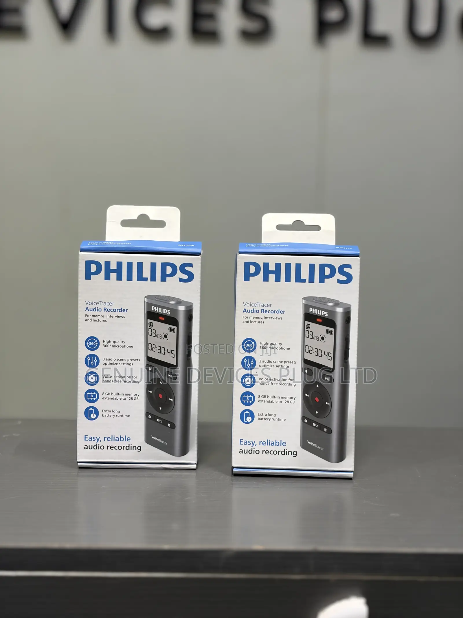 Philips VoiceTracer, Audio Recorder 8GB Microphone for Excellent Sound