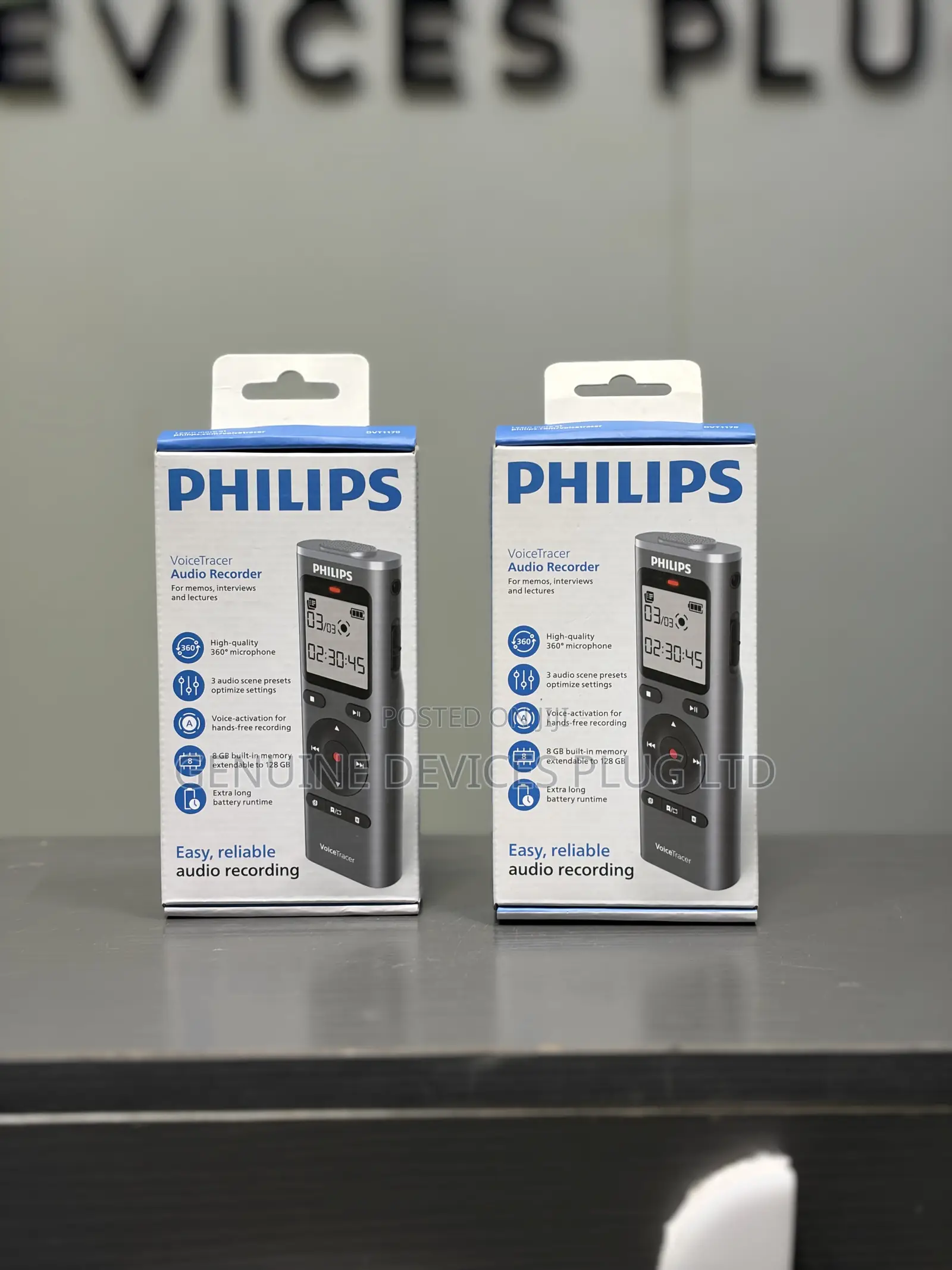 Philips VoiceTracer, Audio Recorder 8GB Microphone for Excellent Sound