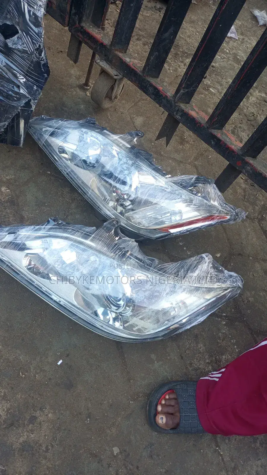 Lexus ES 350 2010 Headlights LH Side