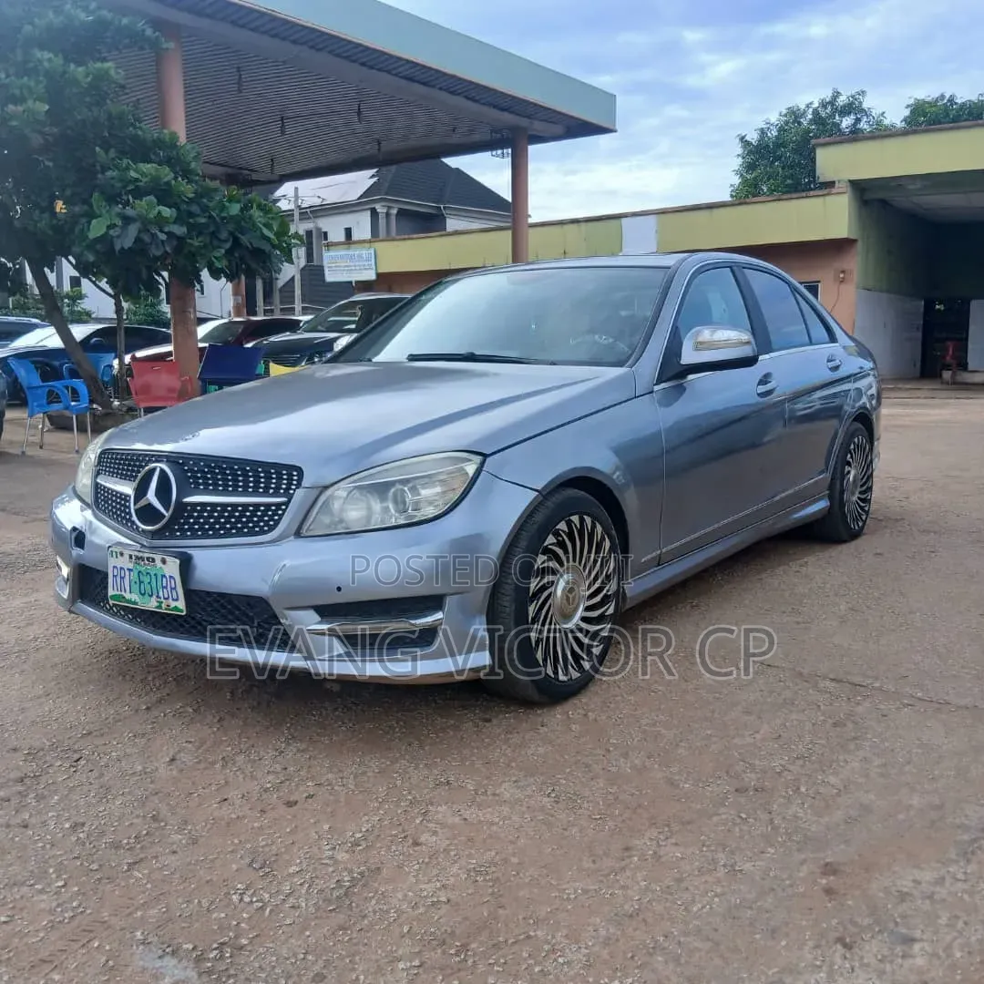 Mercedes-Benz C300 Luxury Sedan AWD (3.0L 6cyl 7A) 2008 Silver