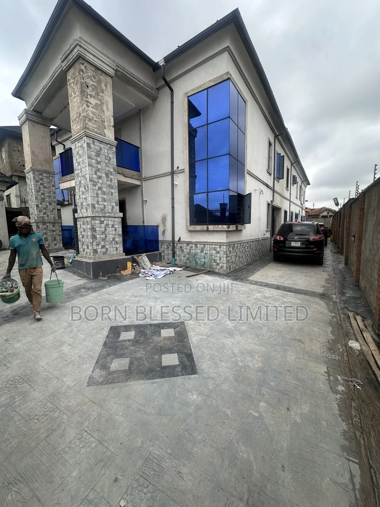3bdrm Block of Flats in Housing, Abeokuta South for sale