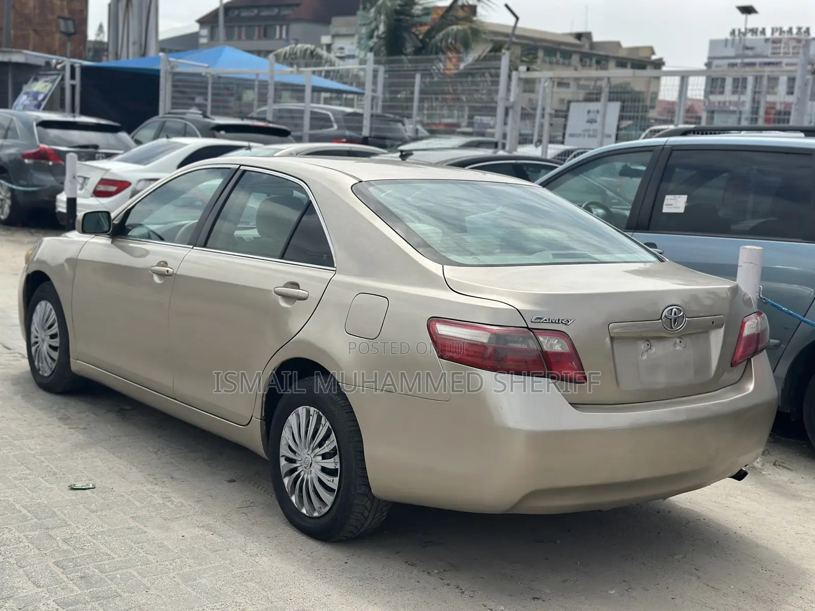 Toyota Camry LE 4dr Sedan (2.4L 4cyl 5A) 2008 Gold