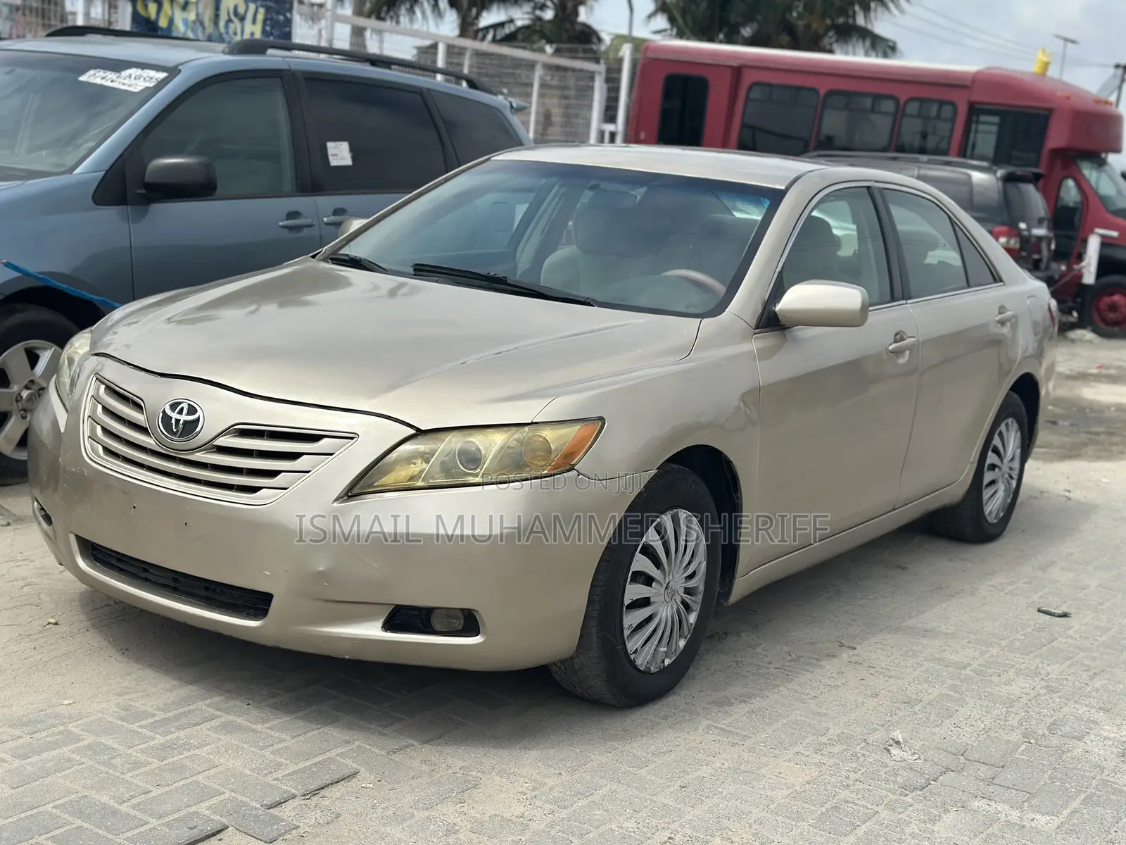 Toyota Camry LE 4dr Sedan (2.4L 4cyl 5A) 2008 Gold