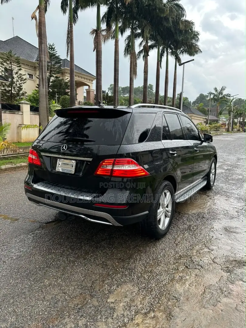 Mercedes-Benz M Class ML350 4MATIC 4dr SUV AWD (3.5L 6cyl 7A) 2015
