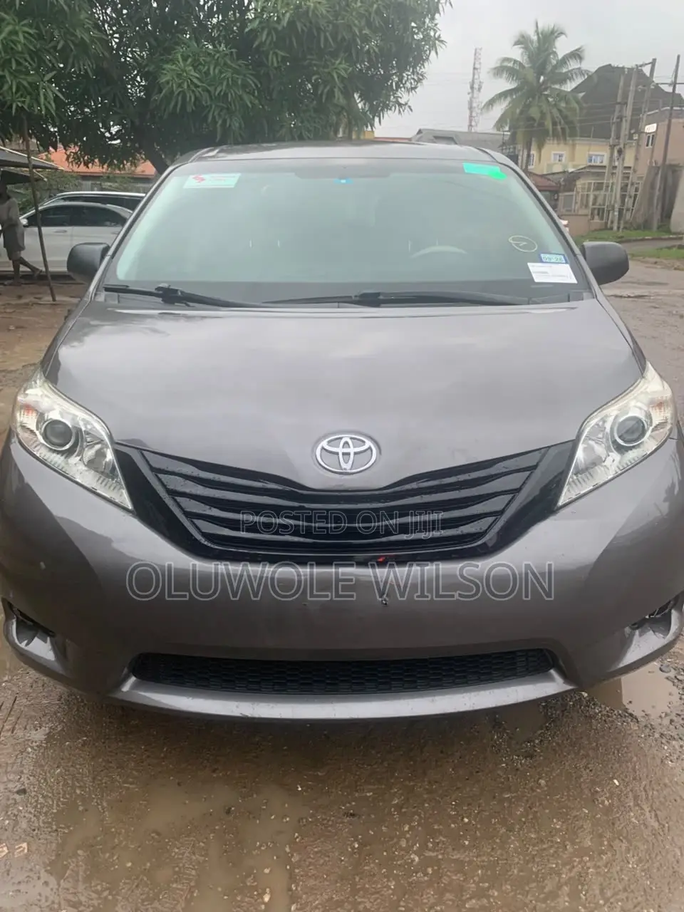 Toyota Sienna LE AWD 7-Passenger 2013 Brown