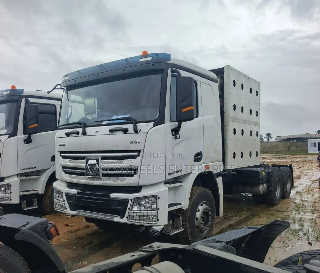 Brand New 16cylinder CNG XCMG Truck Head.