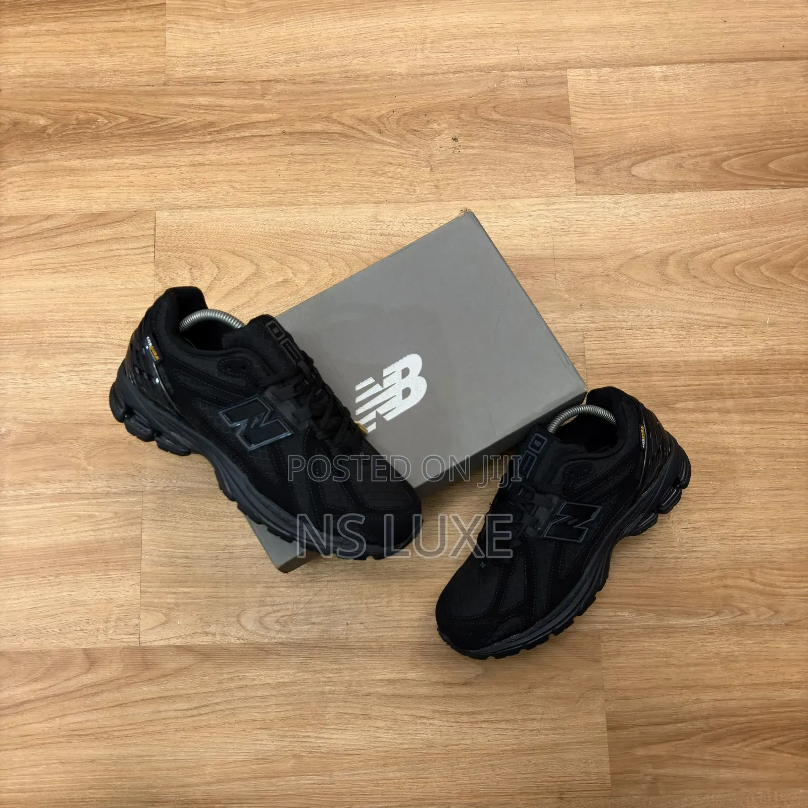 *New Balance 1906r Cordura “ Black Magnet”