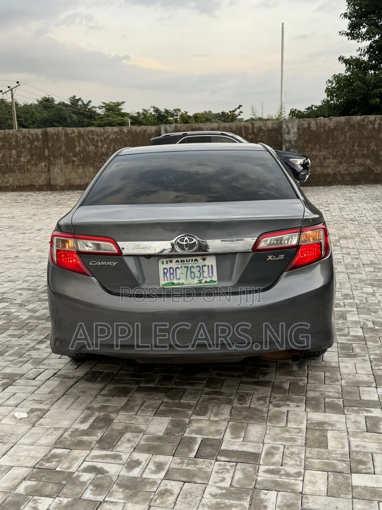 Toyota Camry LE 4dr Sedan (2.5L 4cyl 6A) 2013 Gray