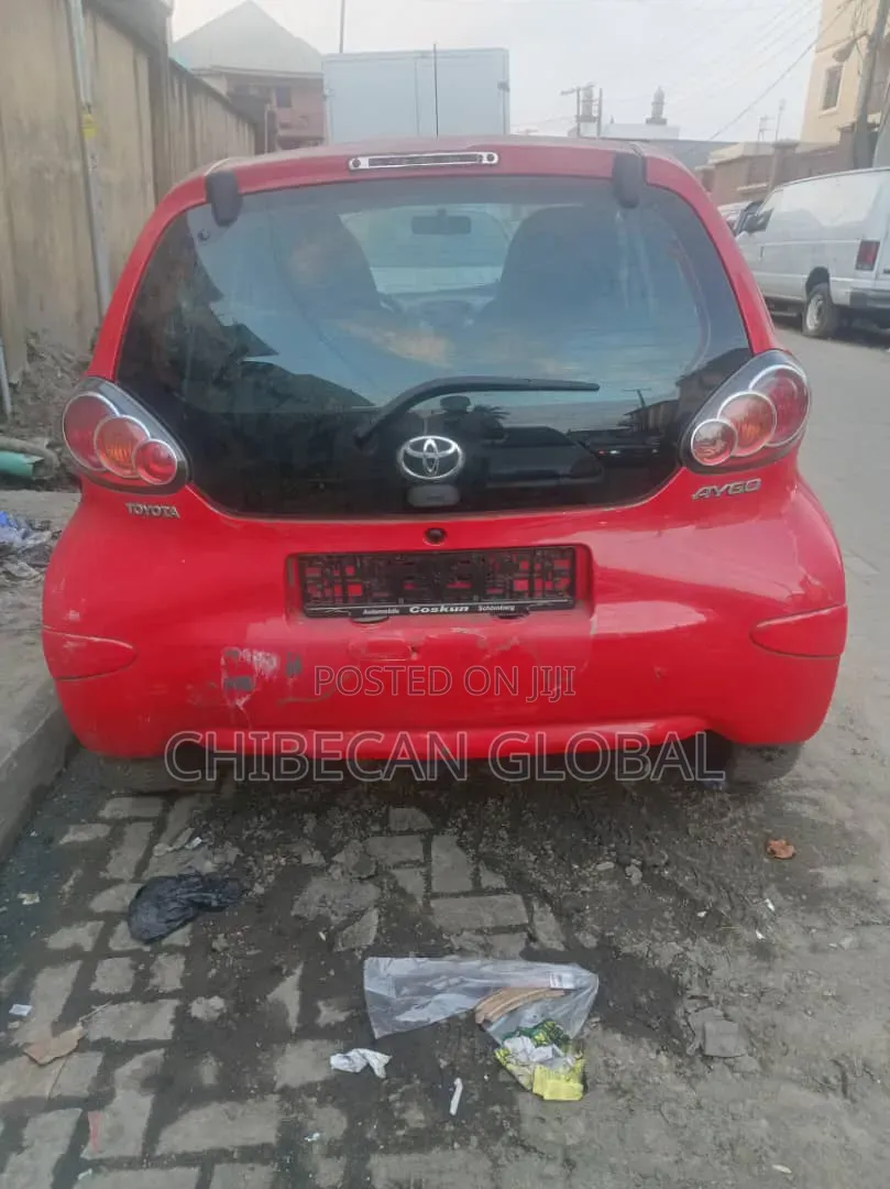 Toyota Aygo 2008 Red