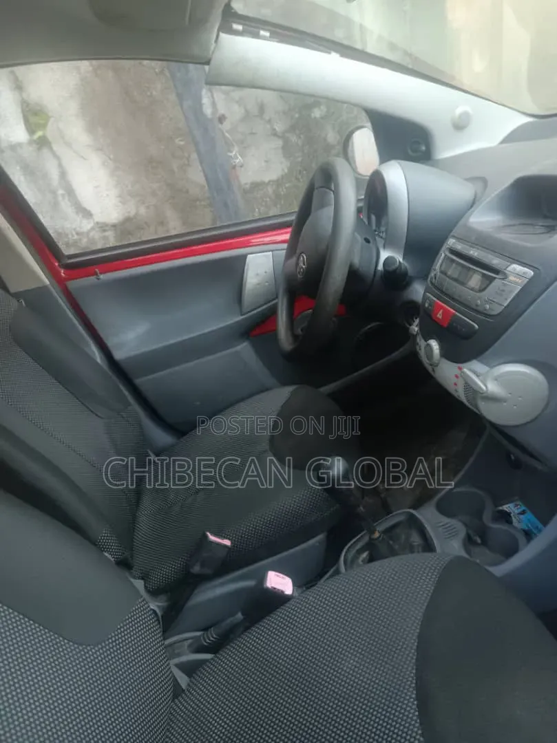 Toyota Aygo 2008 Red