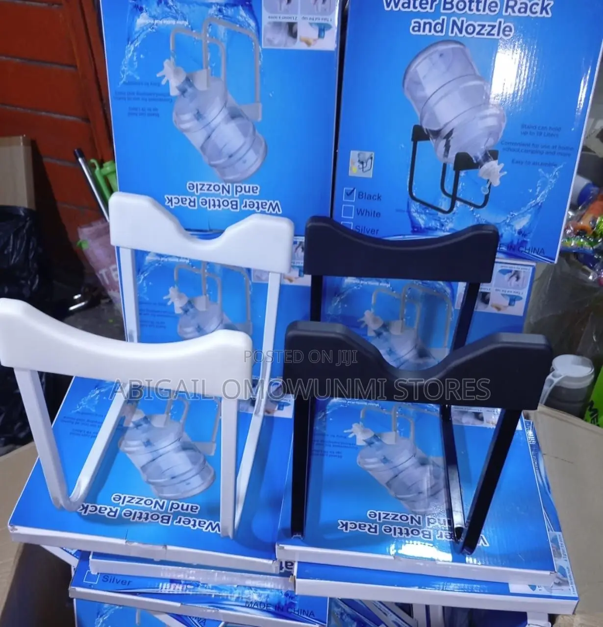 Water Dispenser Rack With Water