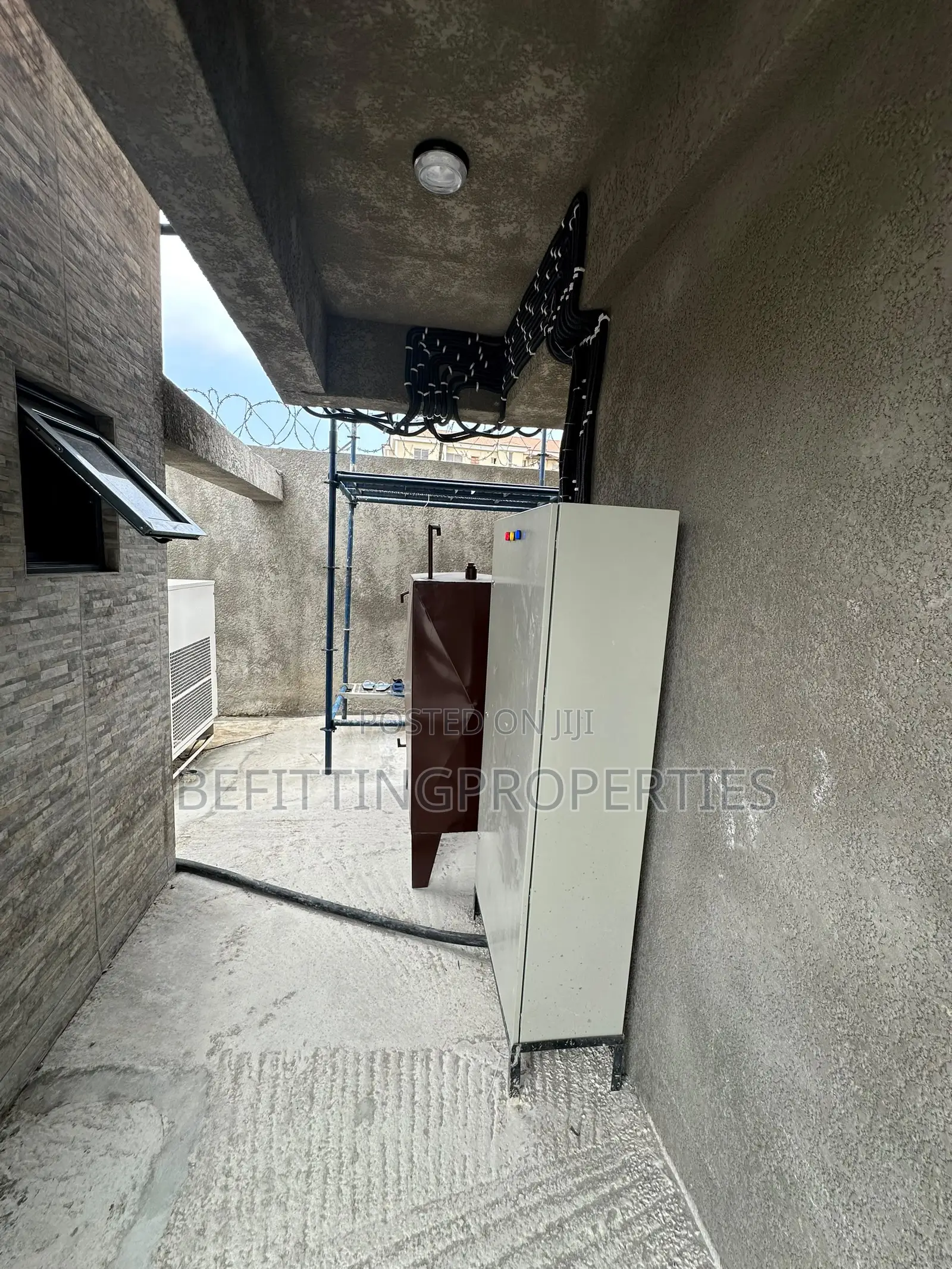 3bdrm Apartment in Yaba for rent