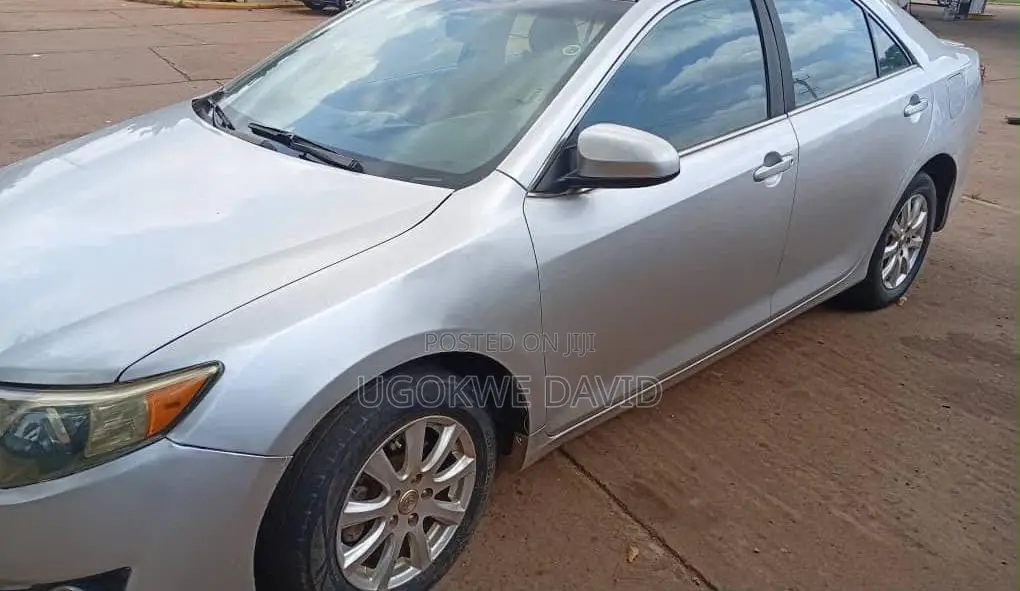 Toyota Camry 2013 Silver