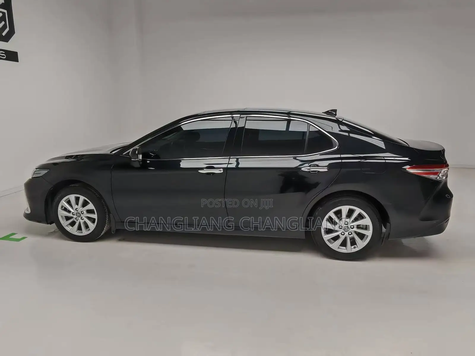 Toyota Camry XLE 2023 Black