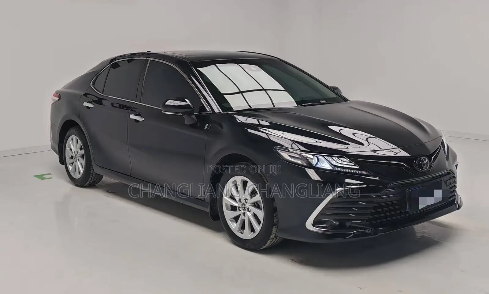 Toyota Camry XLE 2023 Black
