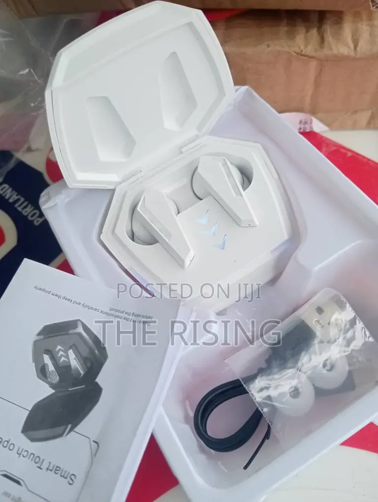 Gaming Earbuds – RGB Lights | Zero Lag | Crystal Clear Audio