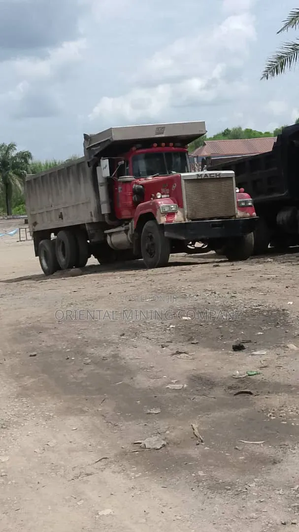 Mack Truck for Hiring for Inter State Purposes
