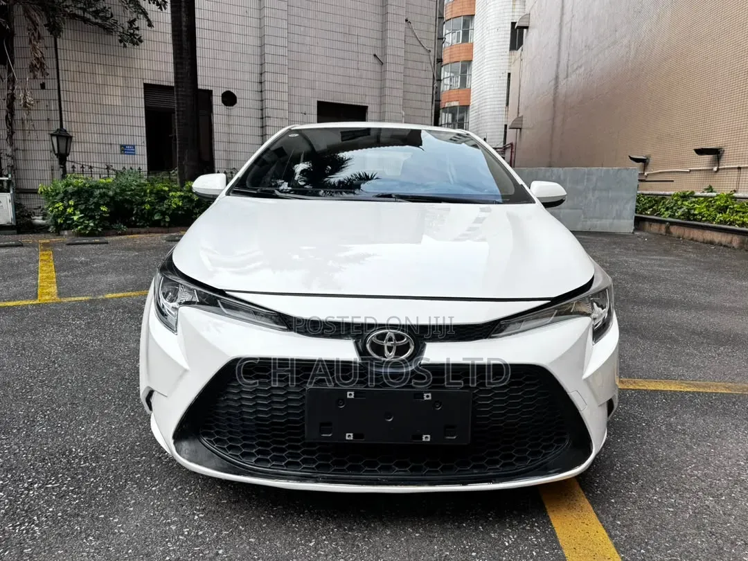 Toyota Corolla 2022 White