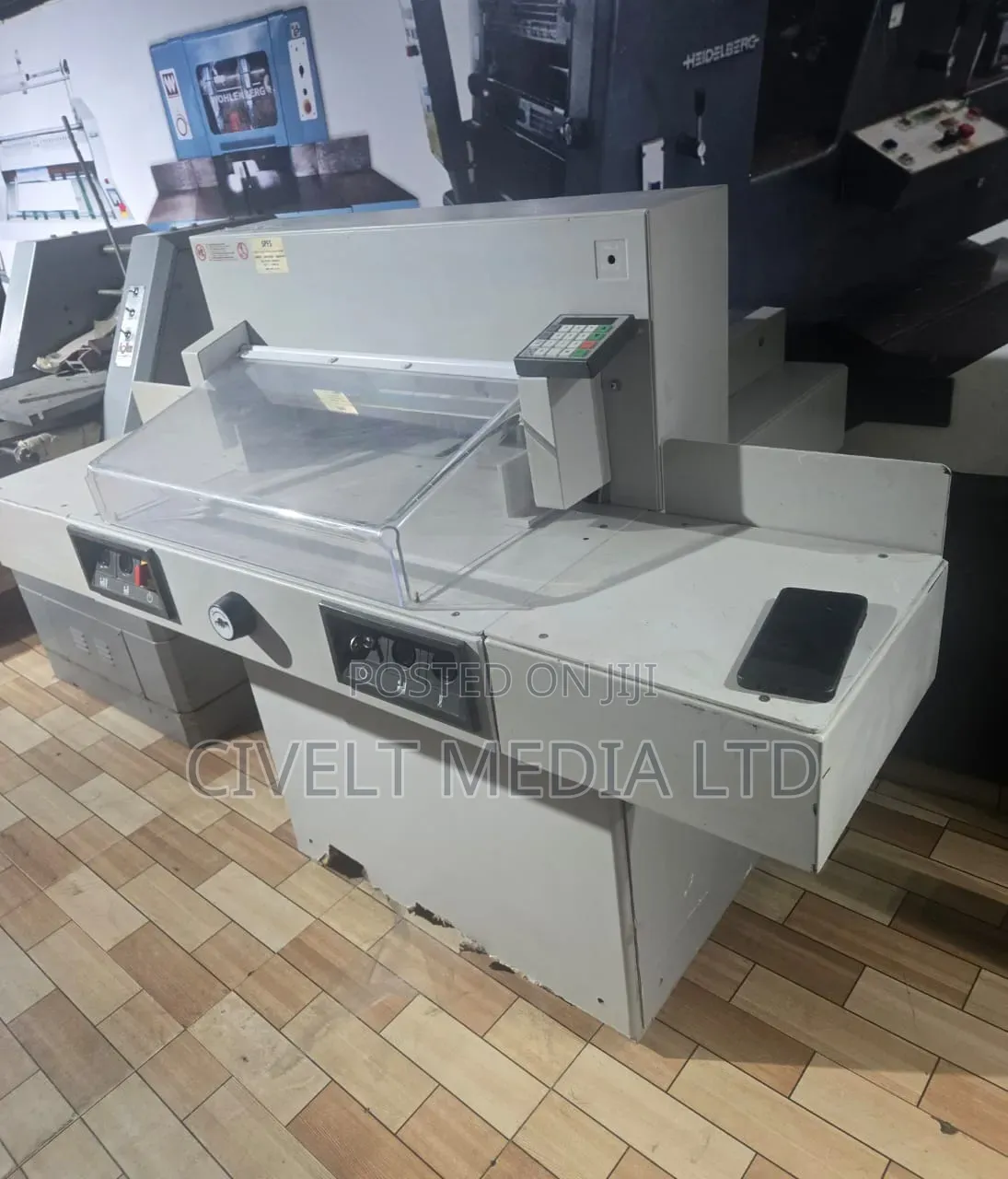 Industrial Paper Cutting Machine