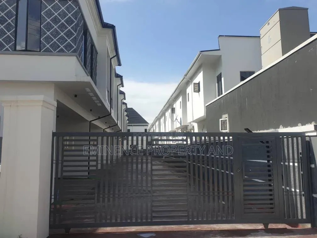4bdrm Duplex in Lekki Expressway for rent