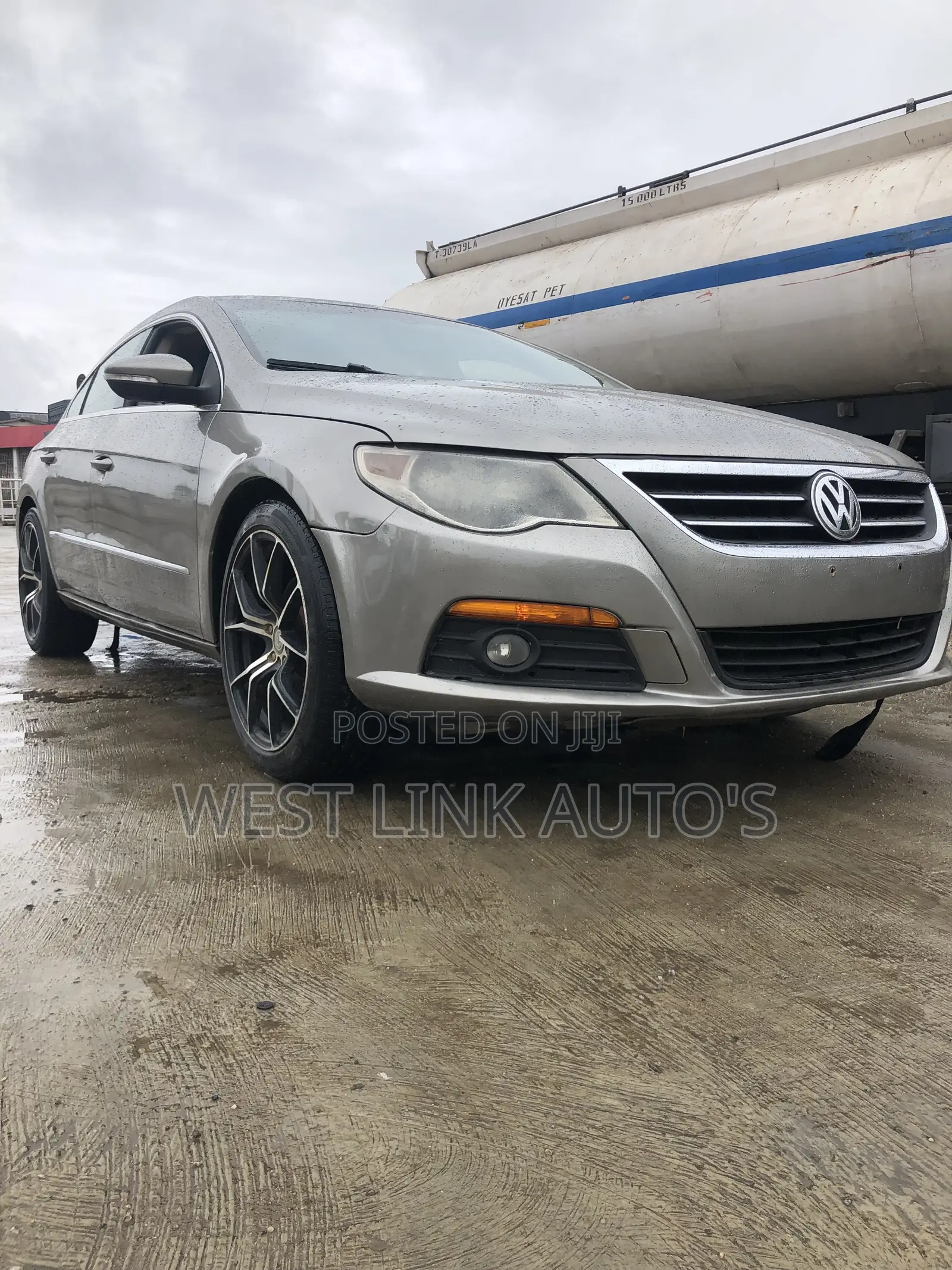 Volkswagen Passat TDI SE with Sunroof 2013