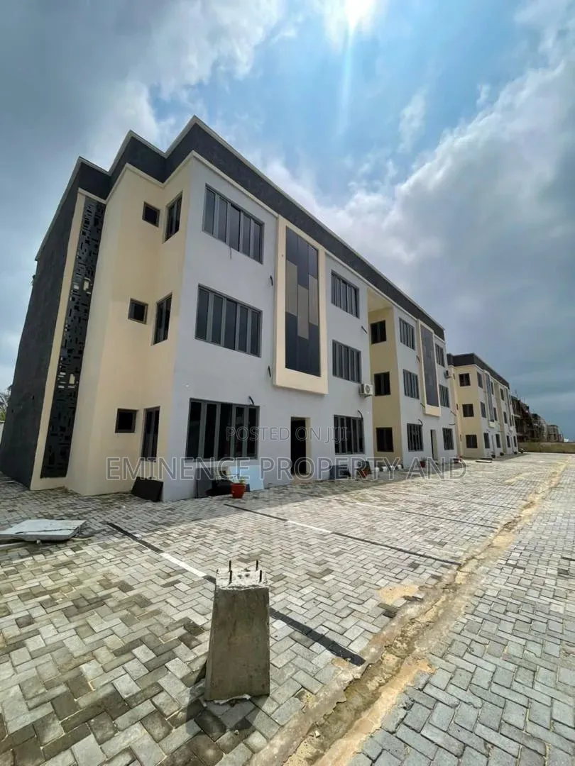 Mini Flat in Abraham Adesanya for rent