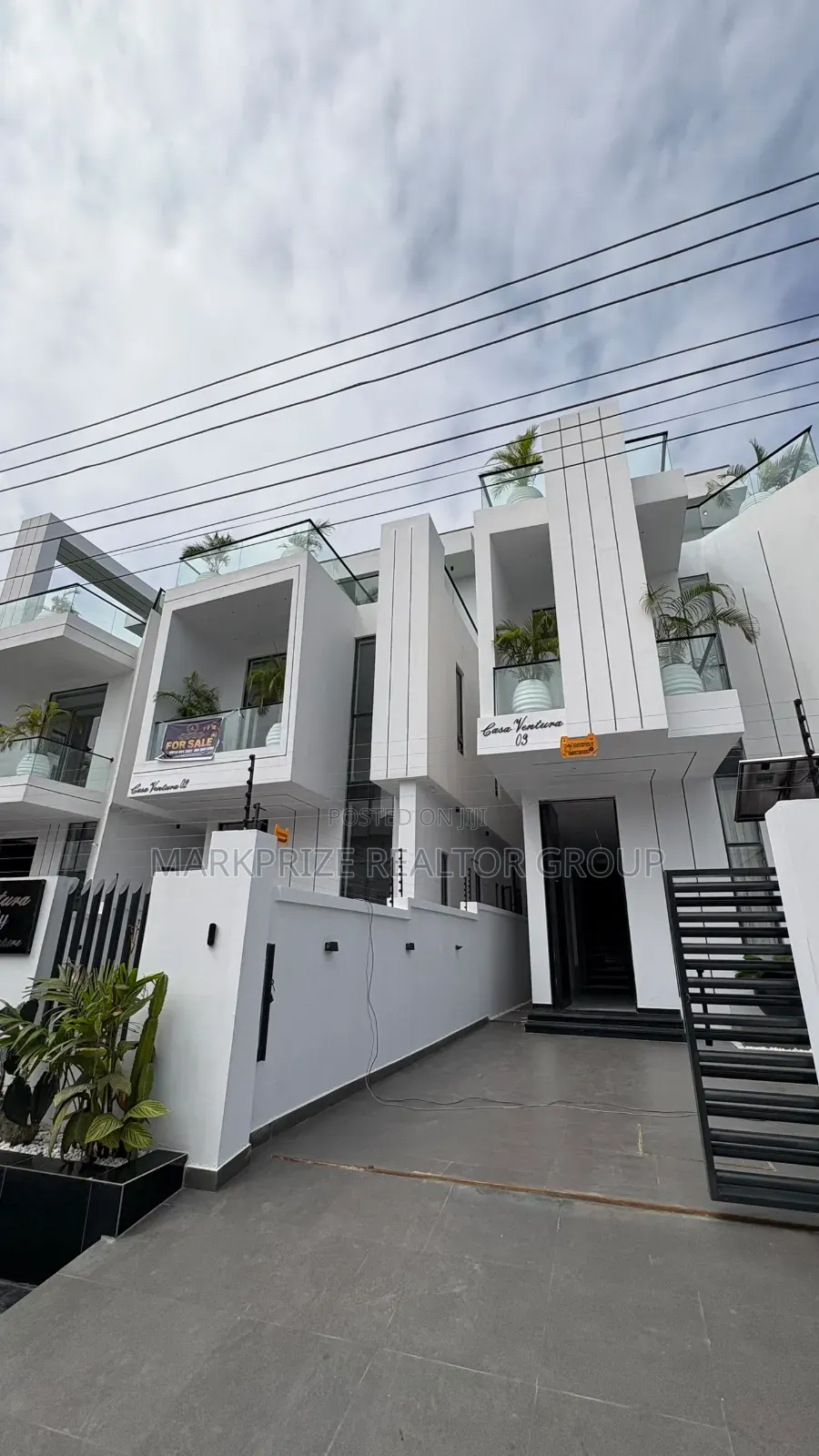 5bdrm Duplex in Ikota Lekki Lagos for sale