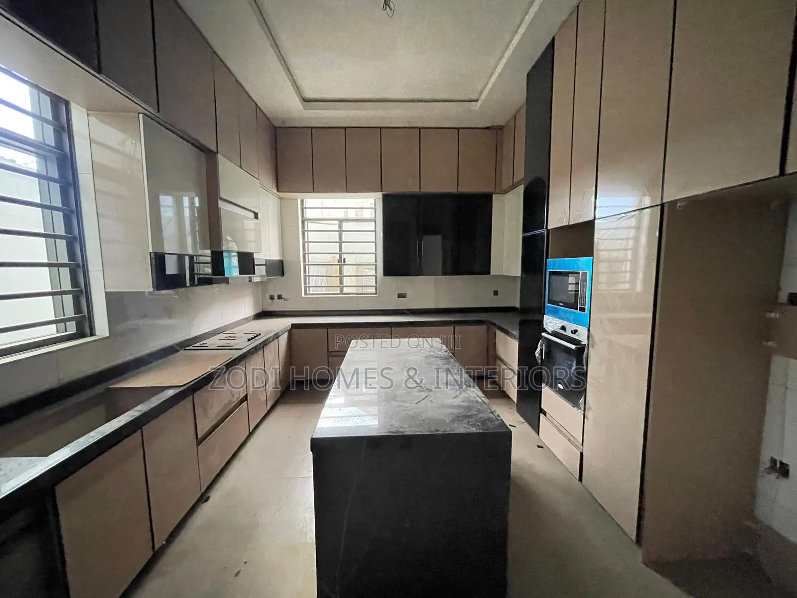 5bdrm Duplex in Omole Estate for sale