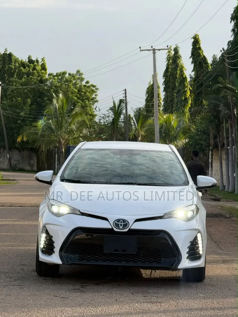 Toyota Corolla 2017 White