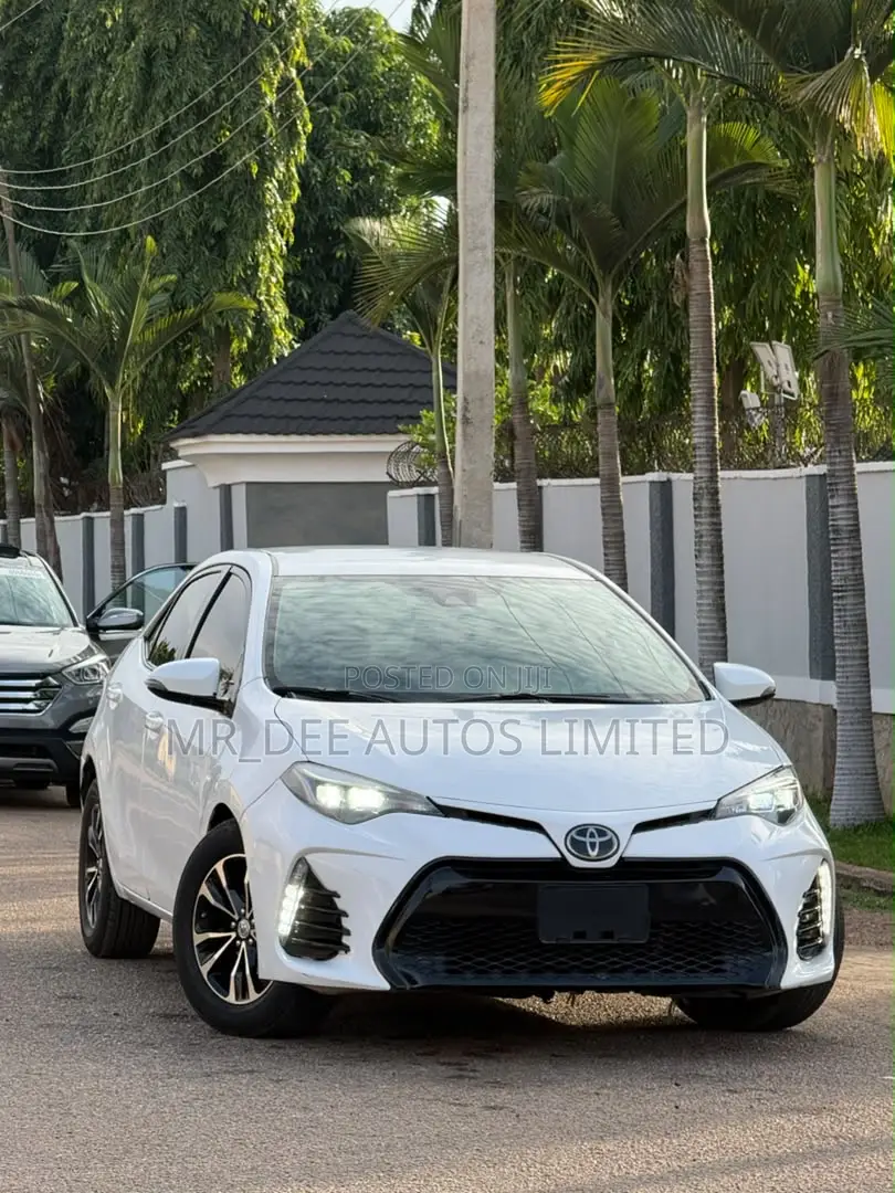 Toyota Corolla 2017 White