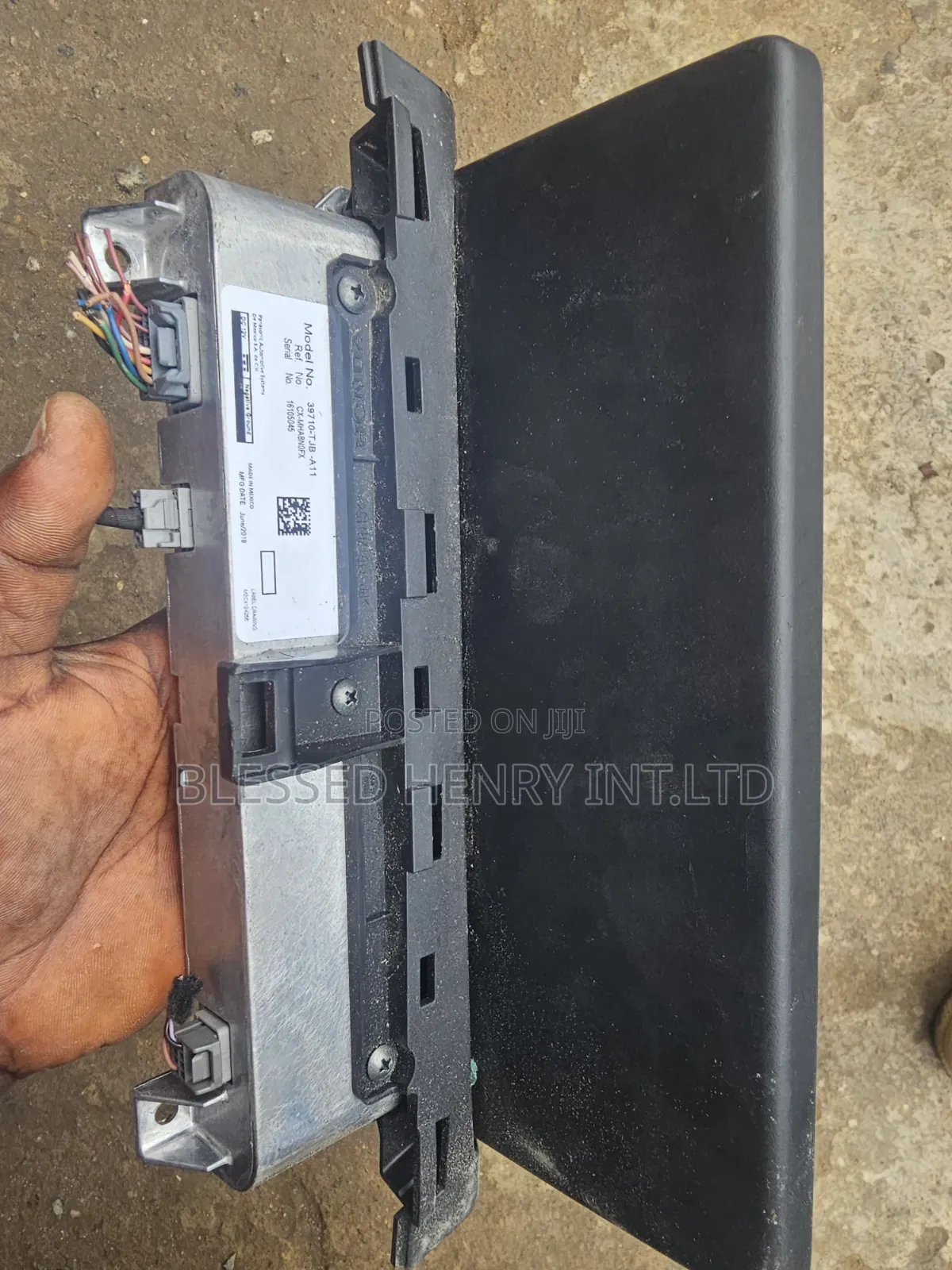 Navigation Screen/Radio